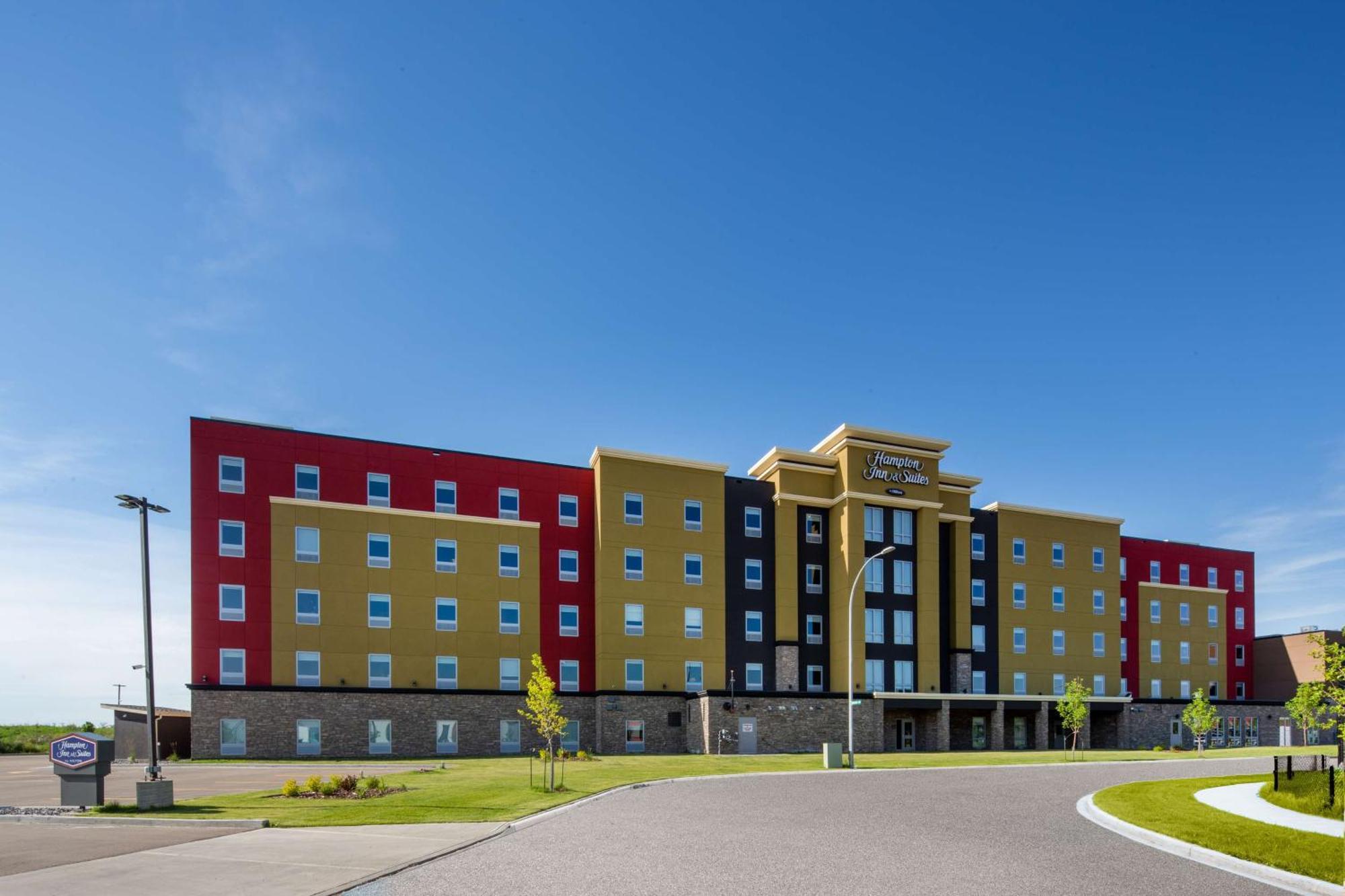 Hampton Inn & Suites Edmonton St. Albert, Ab Exterior photo